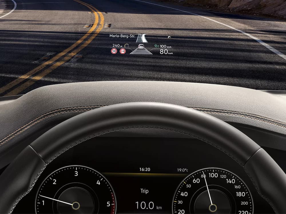 Màn hình hiển thị thông tin trên kính lái Head-up-Display